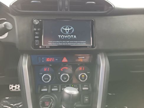 Used 2019 Toyota 86 image 24
