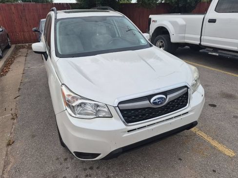 Used 2015 Subaru Forester 2.5i Premium AWD/4WD image 20