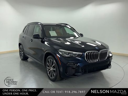 Used 2023 BMW X5 xDrive45e w/ M Sport Package AWD/4WD image 4