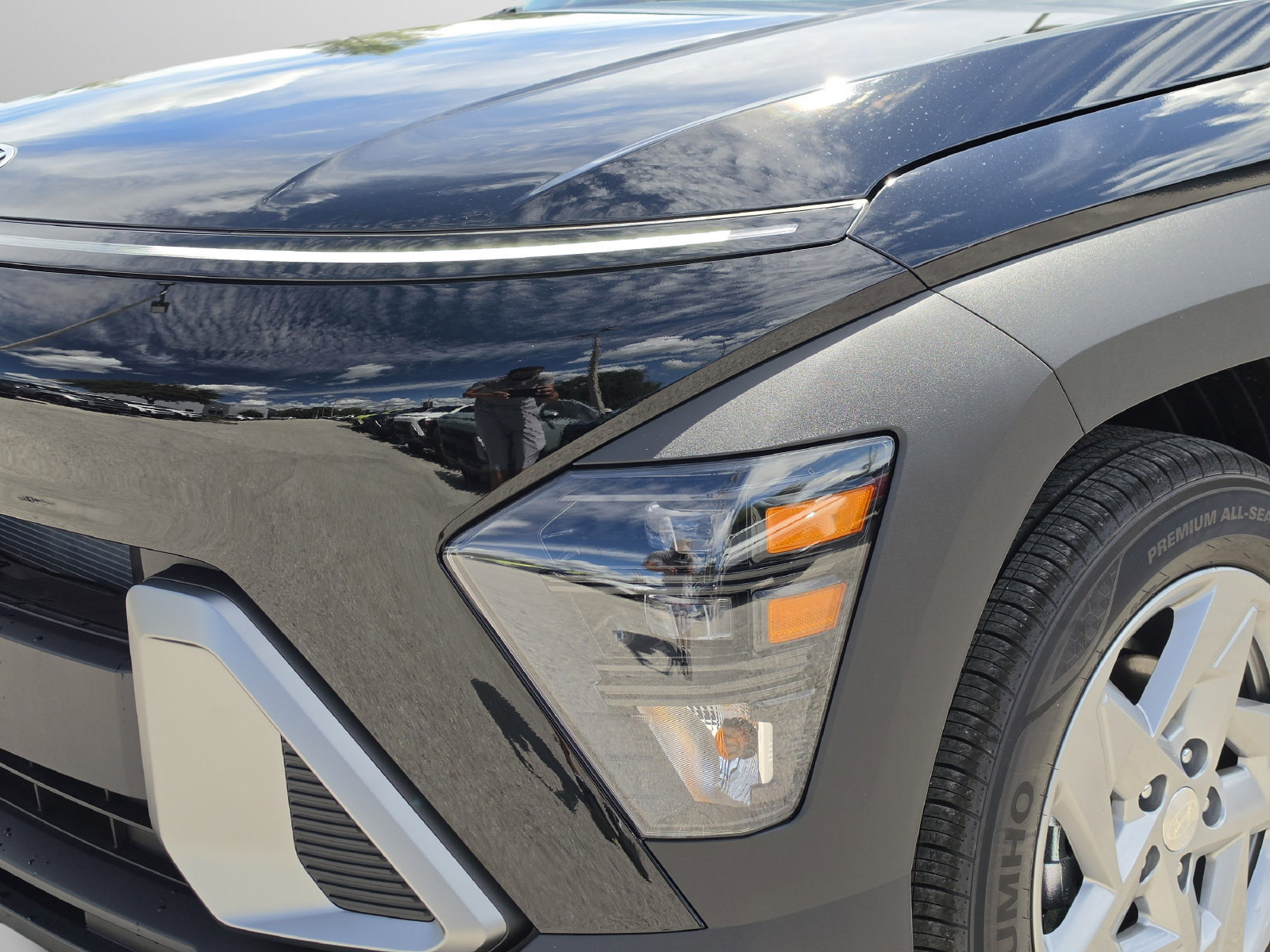 New 2027 Hyundai Kona SE FWD image 13