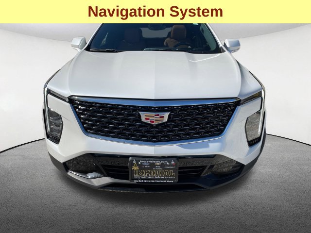 Used 2025 Cadillac XT4 Premium Luxury w/ Technology Package AWD/4WD image 4