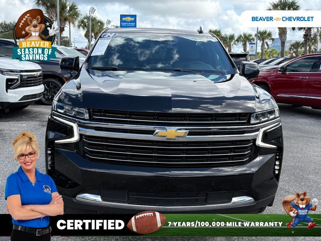 Used 2024 Chevrolet Suburban LT AWD/4WD image 3