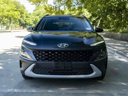 Used 2022 Hyundai Kona SEL FWD image 3