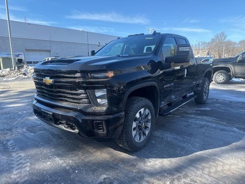 New 2026 Chevrolet Silverado 2500 Custom image 2
