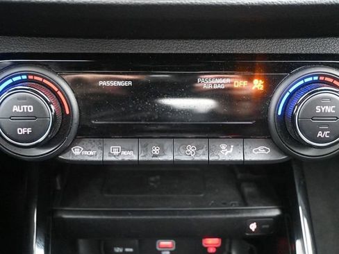 Used 2023 Kia Forte GT image 19