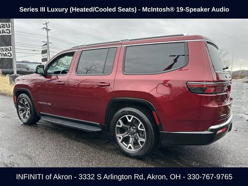 Used 2023 Jeep Wagoneer Series III w/ Preferred Equipment Group AWD/4WD image 10