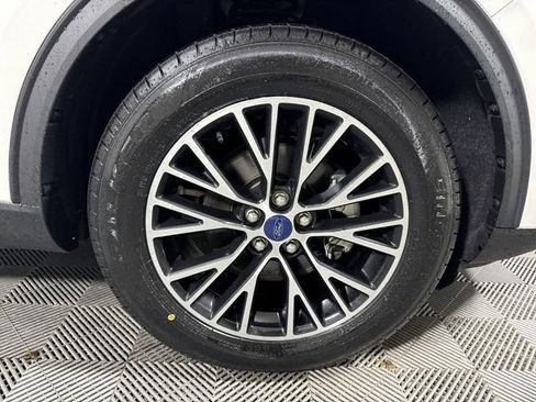 Used 2021 Ford Escape Titanium w/ Titanium Premium Package image 10