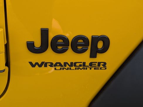 Used 2020 Jeep Wrangler Unlimited Sport AWD/4WD image 14