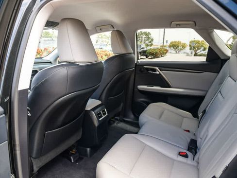 Used 2018 Lexus RX 350L FWD w/ Accessory Package image 18