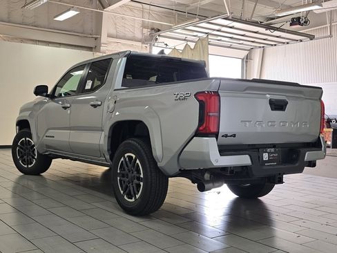 New 2025 Toyota Tacoma TRD Sport image 17