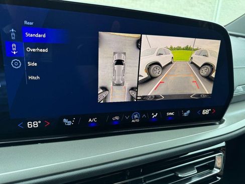 New 2026 Chevrolet Traverse LT w/ Driver Confidence Package FWD image 17