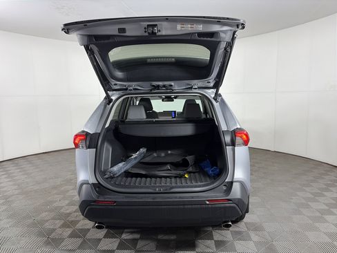 Used 2025 Toyota RAV4 XLE Premium image 18