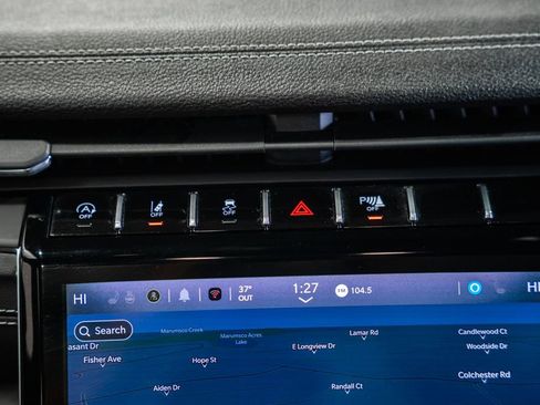 Used 2024 Jeep Grand Cherokee L Limited w/ Luxury Tech Group II image 28