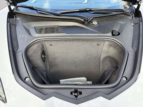 Used 2024 Chevrolet Corvette Stingray Premium Cpe w/ Z51 Performance Package image 31