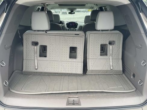 Used 2020 Chevrolet Traverse Premier w/ LPO, Floor Liner Package FWD image 11