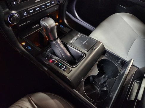 Used 2023 Lexus GX 460 w/ Black Line Special Edition AWD/4WD image 39