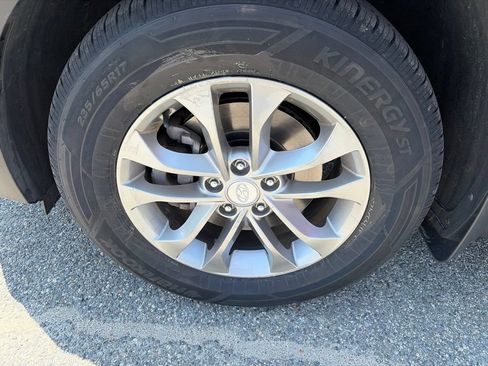 Used 2020 Hyundai Santa Fe SE AWD/4WD image 22