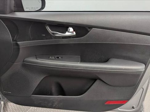 Used 2022 Kia Forte GT-Line w/ GT-Line Premium Package FWD image 22