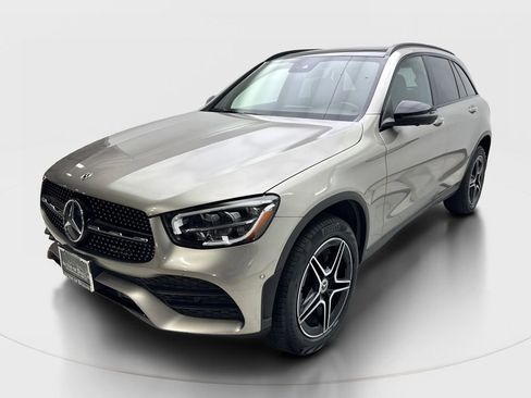 Used 2022 Mercedes-Benz GLC 300 4MATIC image 2