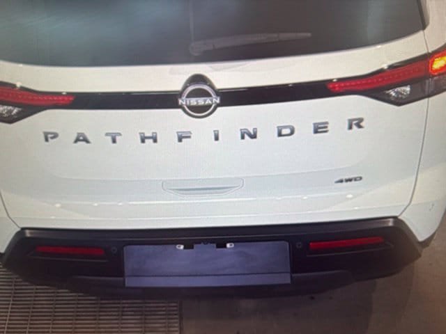 Certified 2026 Nissan Pathfinder S AWD/4WD image 9