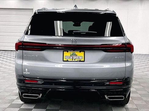Used 2025 Buick Enclave Sport Touring w/ Power Package image 4
