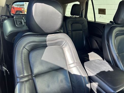Used 2020 Lincoln Aviator Reserve w/ Elements Package Plus image 15