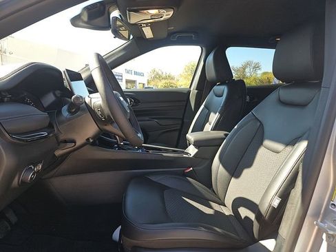 New 2026 Jeep Compass Latitude image 15