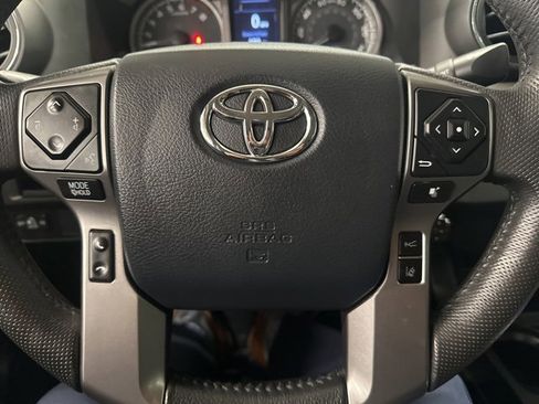 Used 2019 Toyota Tacoma SR5 image 18
