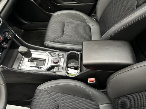 Used 2024 Subaru Forester Premium AWD/4WD image 36
