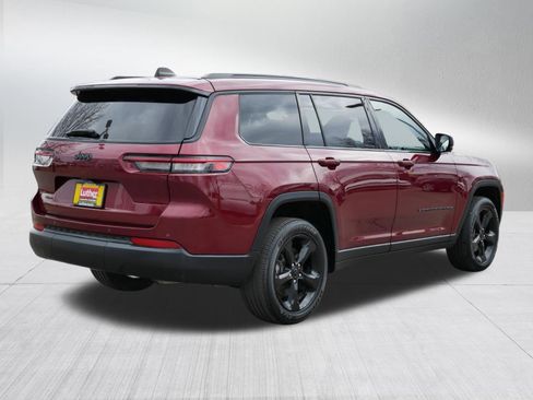 Used 2023 Jeep Grand Cherokee L Laredo AWD/4WD image 7