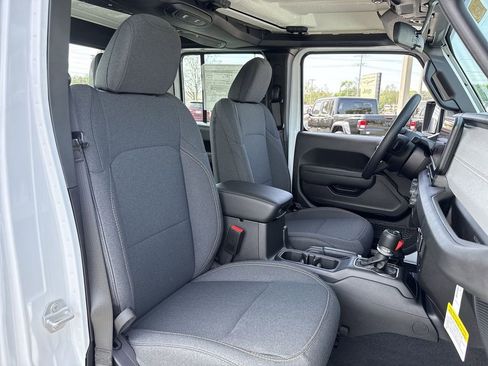 New 2026 Jeep Gladiator Sport image 25