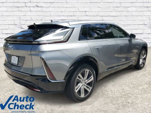 Certified 2024 Cadillac Lyriq Tech RWD image 4