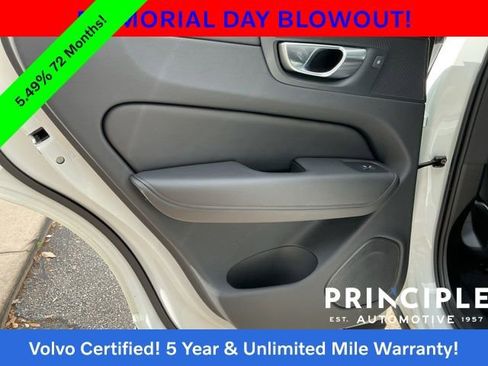 Certified 2024 Volvo XC60 B5 Core AWD/4WD image 33