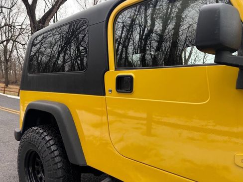 Used 2004 Jeep Wrangler 4WD image 25