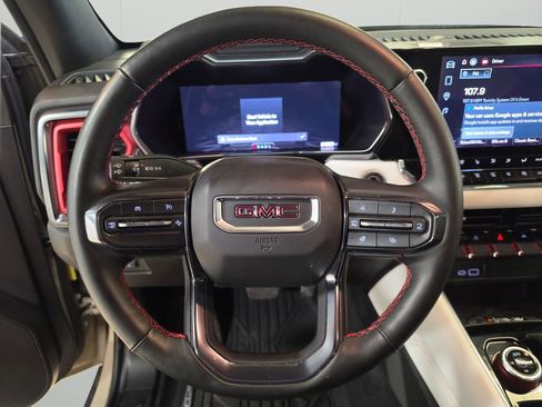 Used 2024 GMC Canyon AT4X image 19