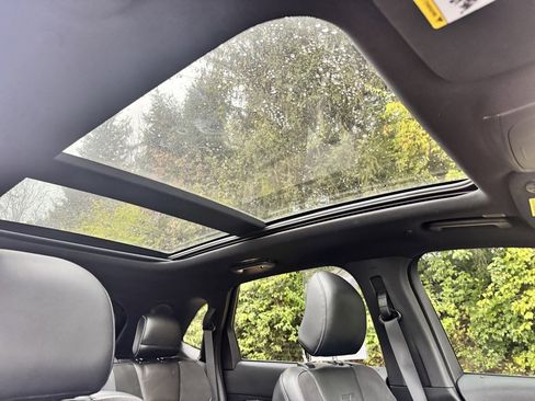 Used 2019 Ford Edge ST w/ Equipment Group 401A image 14