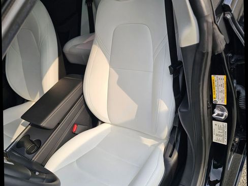 Used 2023 Tesla Model 3 Performance AWD/4WD image 10