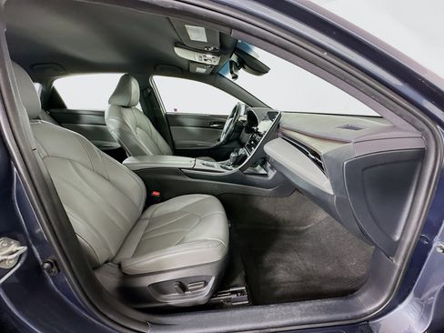 Used 2021 Toyota Avalon XLE image 29