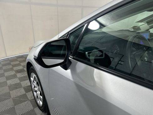 Certified 2025 Toyota Corolla LE FWD image 10