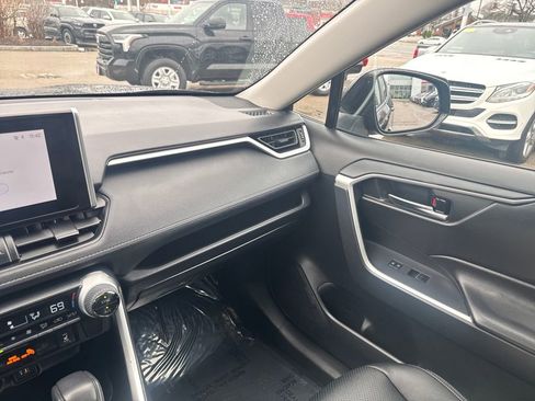 Used 2024 Toyota RAV4 XLE w/ Convenience Package image 33