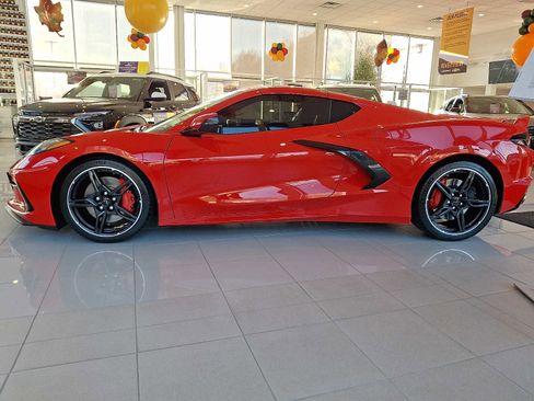 Used 2021 Chevrolet Corvette Stingray Preferred Cpe w/ Z51 Performance Package image 5