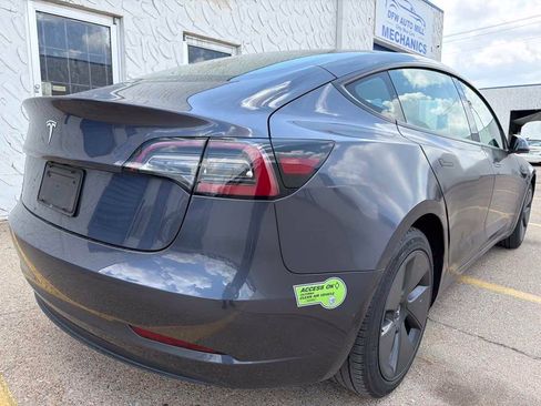 Used 2023 Tesla Model 3 Standard Range RWD image 3