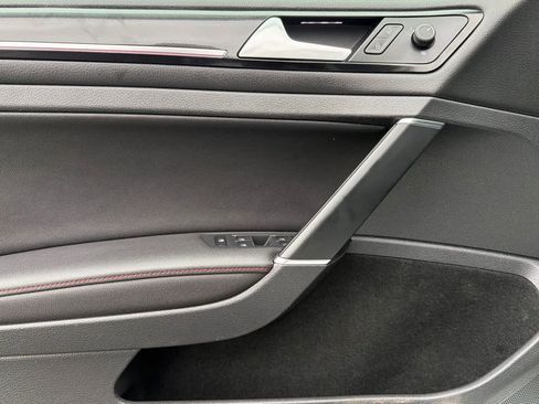 Used 2016 Volkswagen GTI Autobahn w/ Lighting Package (SEL) image 14