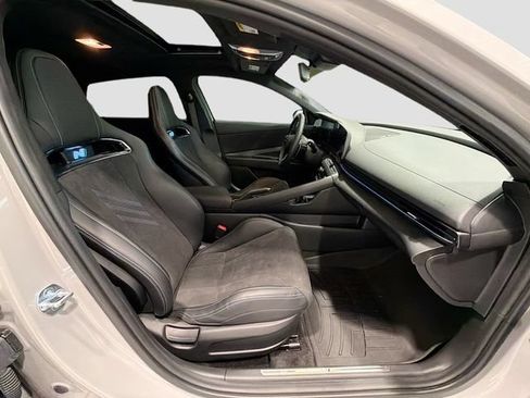 Used 2025 Hyundai Elantra N FWD image 25