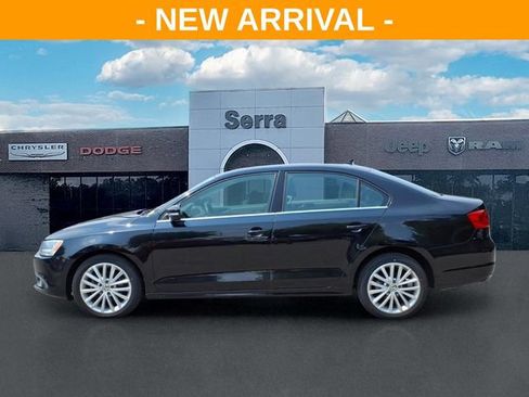 Used 2013 Volkswagen Jetta TDI FWD image 4