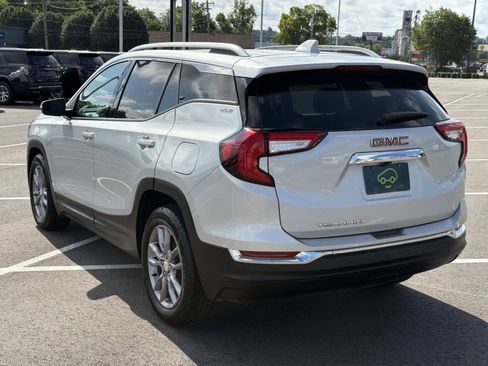 Certified 2022 GMC Terrain SLT w/ Infotainment Package II FWD image 5
