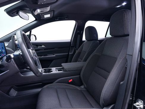 Used 2024 Honda Prologue EX image 17