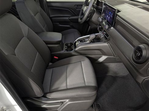 Used 2025 Chevrolet Colorado Trail Boss image 28