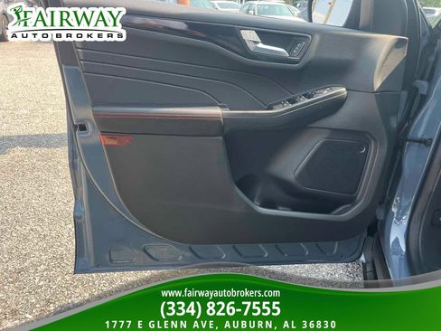 Used 2024 Ford Escape ST-Line w/ Tech Pack #1 AWD/4WD image 28