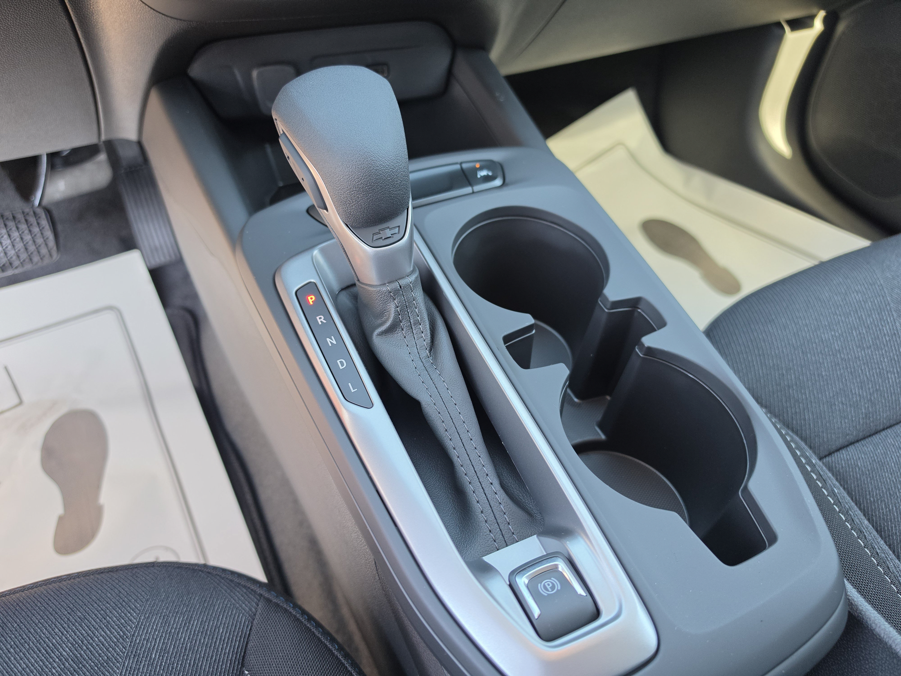 New 2026 Chevrolet Trax LS w/ LS Convenience Package FWD image 28
